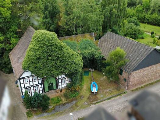 Haus zum Kauf 195.000 € 10 Zimmer 295 m² 2.427 m² Grundstück Meinbrexen Lauenförde / Meinbrexen 37697