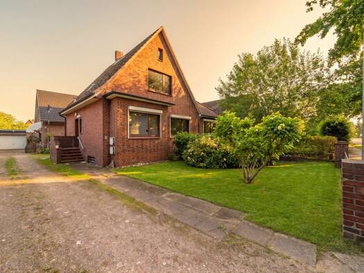 Haus zum Kauf 385.000 € 6 Zimmer 125 m² 431 m² Grundstück Garstedt Norderstedt 22848