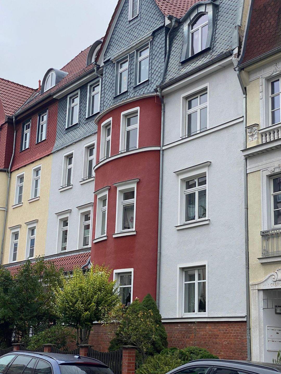 Immobilie in Nordhausen - Stilvolle 4 Raum Eigentumswohnung mit EBK, Balkon u. Gartenanteil - Bild 0