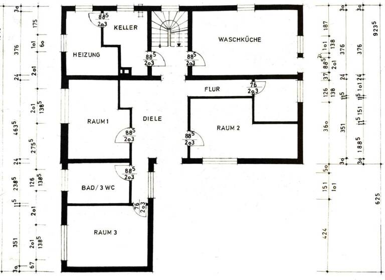 Einfamilienhaus zum Kauf 289.000 € 9 Zimmer 260 m² 1.440 m² Grundstück Calden 34379