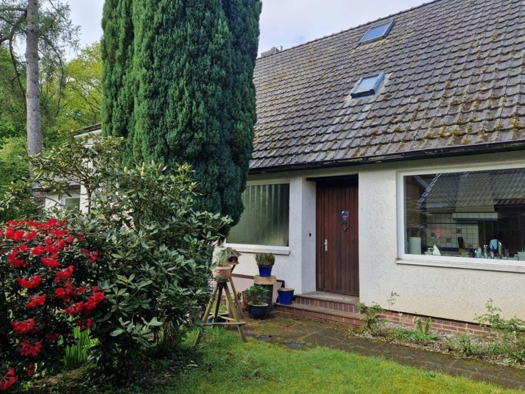 Mehrfamilienhaus zur Miete 1.900 € 4 Zimmer 164 m² frei ab 01.05.2026 Hoisdorf 22955