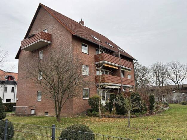 Wohnung zur Miete 750 € 3 Zimmer 82,6 m² 2. Geschoss frei ab 01.01.2026 Neuenhäusen Celle 29221