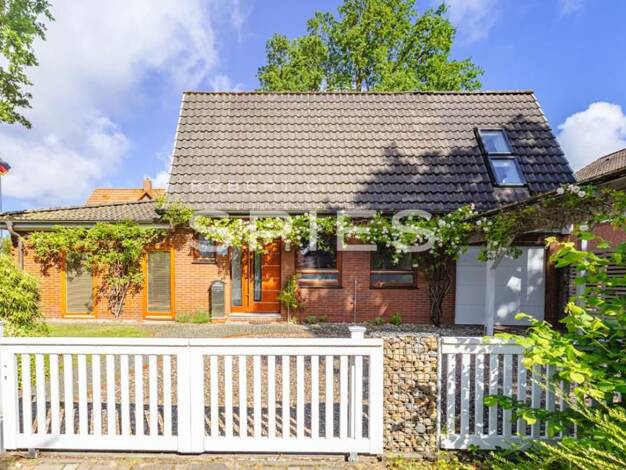 Einfamilienhaus zur Miete 1.200 € 4,5 Zimmer 123 m² 371 m² Grundstück Vielstedt Hude 27798