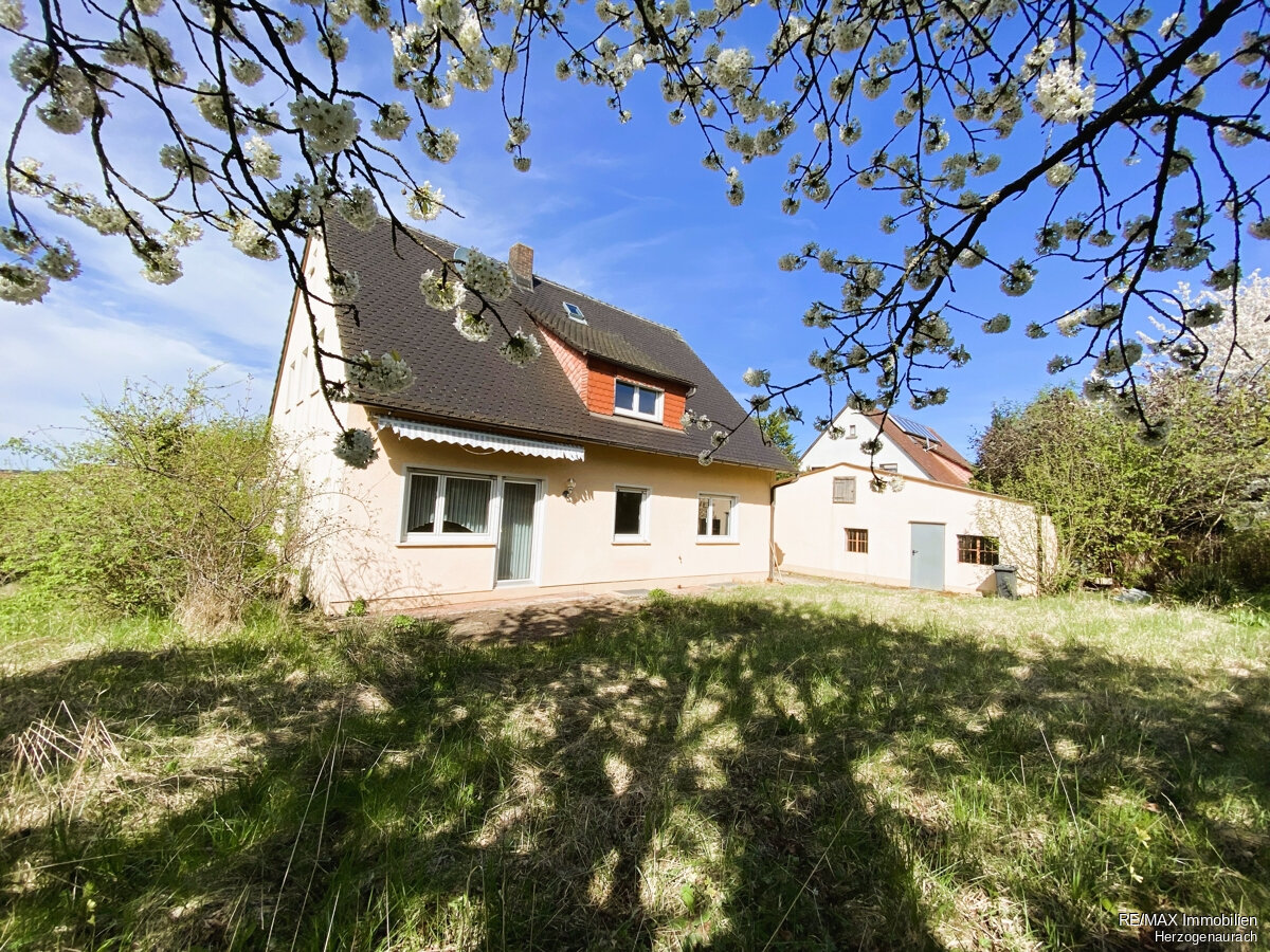 Einfamilienhaus zum Kauf 298.000 € 6 Zimmer 136 m²<br/>Wohnfläche 808 m²<br/>Grundstück Emskirchen Emskirchen 91448