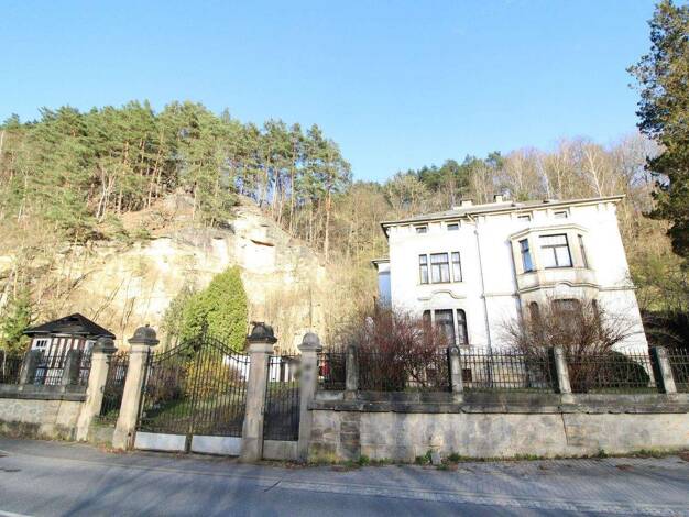 Villa zum Kauf 399.000 € 12 Zimmer 480,2 m² 5.772,2 m² Grundstück Rathmannsdorf 01814