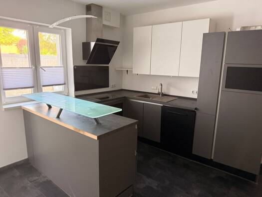 Wohnung zur Miete 700 € 3 Zimmer 115 m² Geschoss 1/2 frei ab sofort Nienstedt Bad Münder am Deister 31848