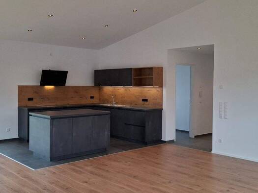 Wohnung zur Miete 1.200 € 3 Zimmer 106 m² 1. Geschoss Straß Nersingen 89278