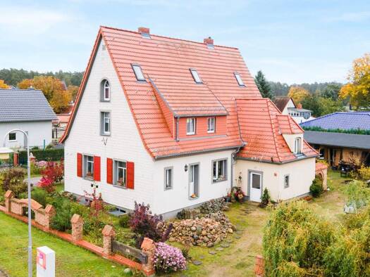 Einfamilienhaus zum Kauf 499.900 € 9 Zimmer 292,2 m² 1.215 m² Grundstück Gielsdorf Altlandsberg 15345