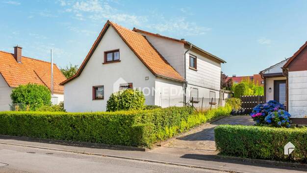 Mehrfamilienhaus zum Kauf 214.000 € 8,5 Zimmer 180 m² 1.000 m² Grundstück frei ab sofort Nordöstliches Stadtgebiet - Sommerwald Pirmasens 66953