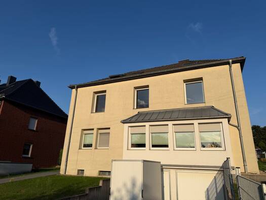 Wohnung zur Miete 710 € 3 Zimmer 90 m² Bahnhofstraße 45 Palenberg Übach-Palenberg 52531