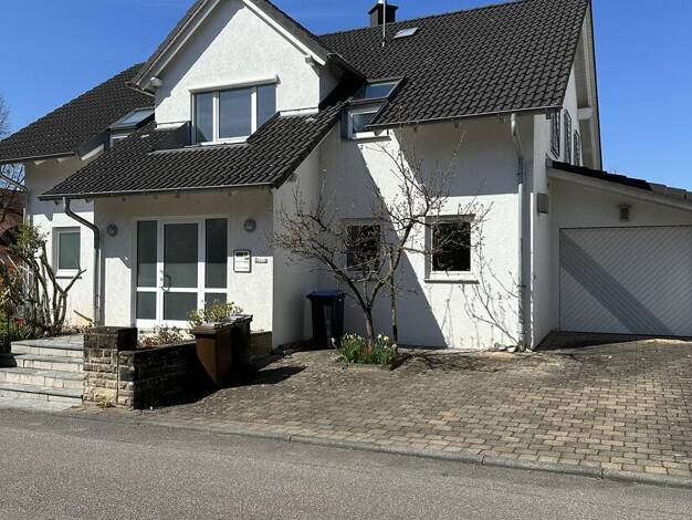 Einfamilienhaus zur Miete 3.200 € 6 Zimmer 245 m² 500 m² Grundstück Heilbronn 74074