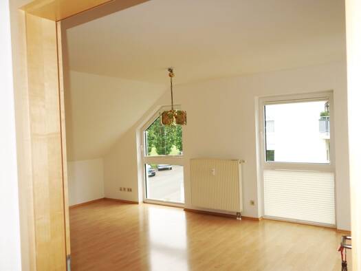 Wohnung zur Miete 750 € 3 Zimmer 83 m² Geschoss 2/3 frei ab 01.04.2026 Püttlingen 66346