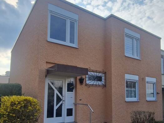 Reihenhaus zum Kauf provisionsfrei 450.000 € 7 Zimmer 131 m² 266 m² Grundstück Sonnenhof Pforzheim 75180