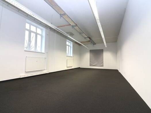 Bürofläche zur Miete 9,80 € 3,5 Zimmer 197 m² Bürofläche Zellerau Würzburg 97082