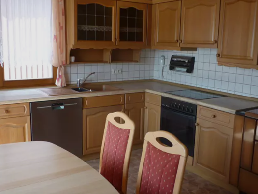 Haus zum Kauf 239.900 € 218 m² 465 m² Grundstück Windheim Wartmannsroth 97797