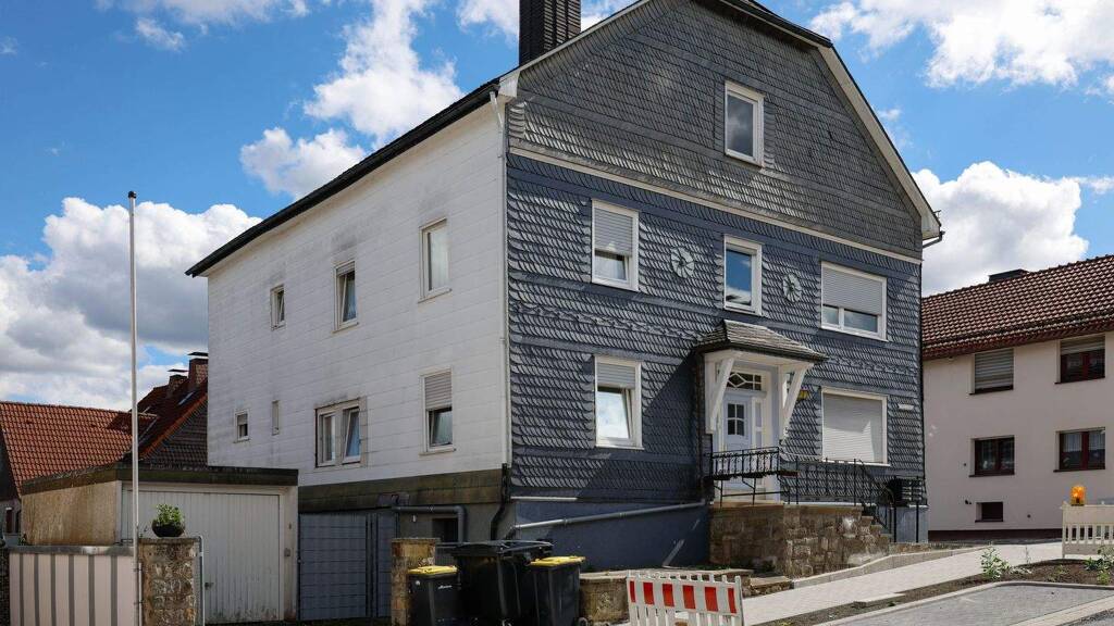 Sonstiges zum Kauf als Kapitalanlage geeignet 380.000 € 23 Zimmer 250 m² 597 m² Grundstück Medebach 59964