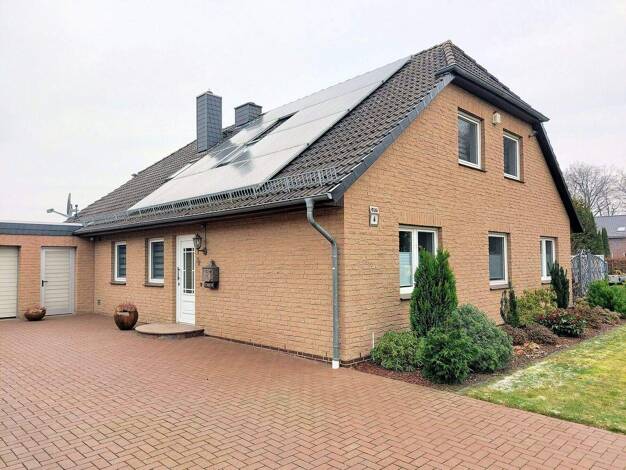 Einfamilienhaus zum Kauf 469.000 € 7 Zimmer 235 m² 1.114 m² Grundstück Bassum 27211