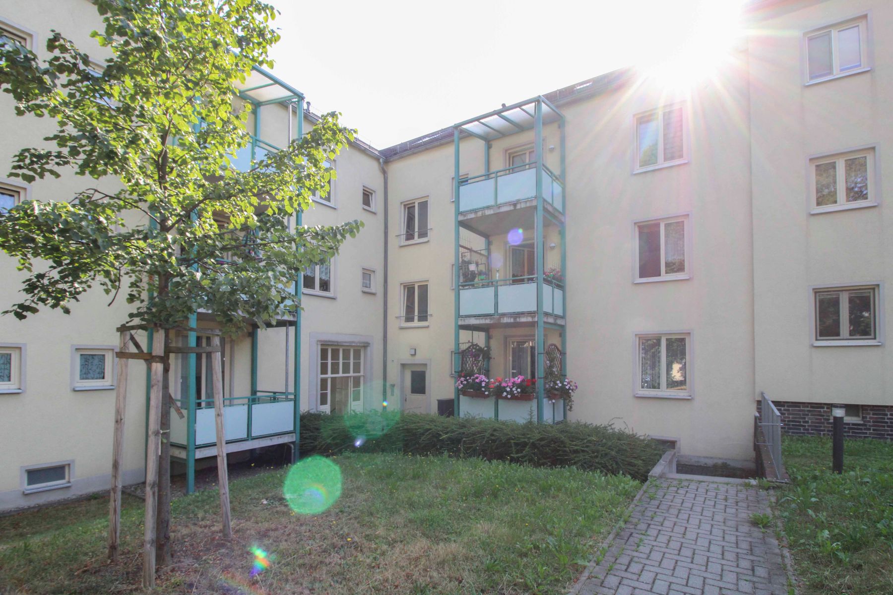 Wohnung zum Kauf 45.000 € 2 Zimmer 50,1 m²<br/>Wohnfläche 1.<br/>Geschoss ab sofort<br/>Verfügbarkeit Sonnenberg 213 Chemnitz 09130