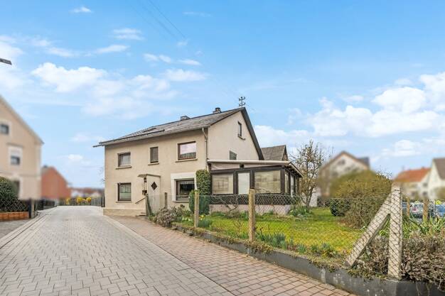 Einfamilienhaus zum Kauf 298.000 € 5 Zimmer 145,2 m² 910 m² Grundstück Niederhadamar Hadamar 65589