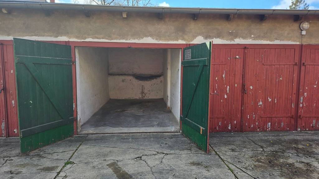 Garage zur Miete provisionsfrei 95,20 € Melanchthonstraße 35 Vahrenwald Hannover 30165
