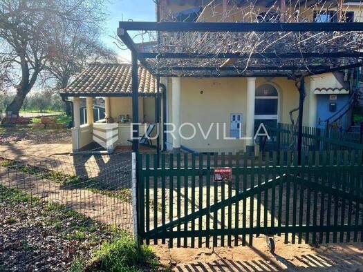 Wohnung zum Kauf 205.000 € 2 Zimmer 130 m² Novigrad Novigrad
