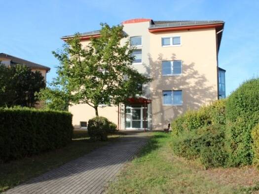 Wohnung zur Miete 565 € 2 Zimmer 70 m² 1. Geschoss frei ab sofort Merseburger Straße 10 Lützen Lützen 06686