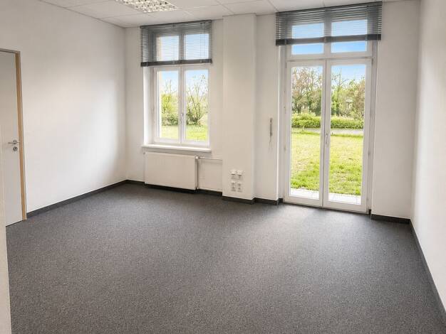 Bürofläche zur Miete provisionsfrei 7 Zimmer 218,5 m² Bürofläche Straße am Flugplatz 6a Johannisthal Berlin 12487
