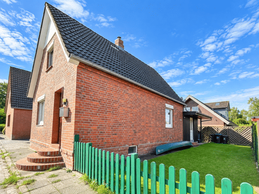 Einfamilienhaus zum Kauf 159.000 € 3 Zimmer 70 m² 209 m² Grundstück Freiburg (Elbe) 21729