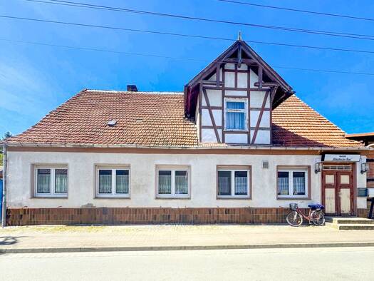 Haus zum Kauf 49.000 € 8 Zimmer 240 m² 2.339 m² Grundstück Lüderitz Tangerhütte 39517