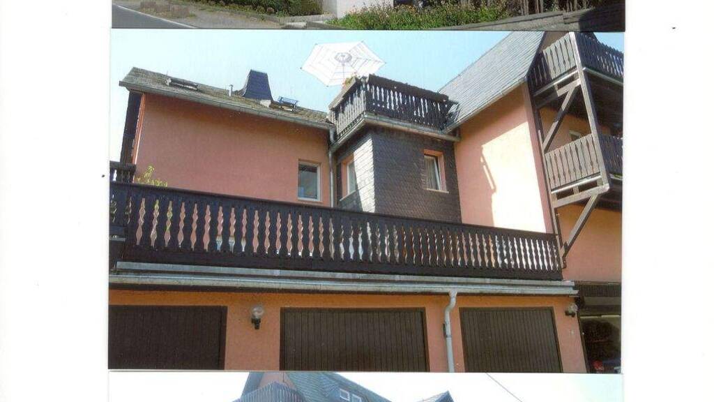 Mehrfamilienhaus zum Kauf als Kapitalanlage geeignet 290.000 € 11 Zimmer 312 m² 513 m² Grundstück Dippoldiswalder Straße 37 Höckendorf Klingenberg 01774