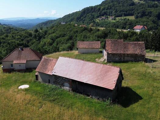 Bauernhof zum Kauf 647.000 € 42.691 m² Grundstück Kitzeck im Sausal 8442