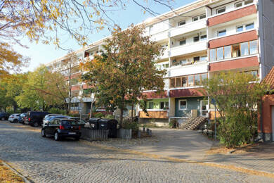 Wohnung zur Miete 325 € 2 Zimmer 56,8 m² 4. Geschoss frei ab 01.10.2025 Augustenstr. 29 Innenstadt Dessau-Roßlau 06842