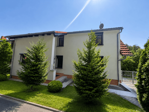 Wohnung zur Miete 1.050 € 5 Zimmer 100 m² 1. Geschoss frei ab 01.09.2026 Zella-Mehlis 98544