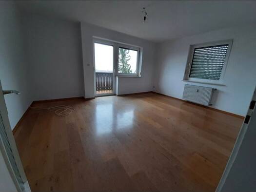 Wohnung zur Miete 750 € 4 Zimmer 82 m² Geschoss 1/1 frei ab 01.02.2026 Adlkofen 84166