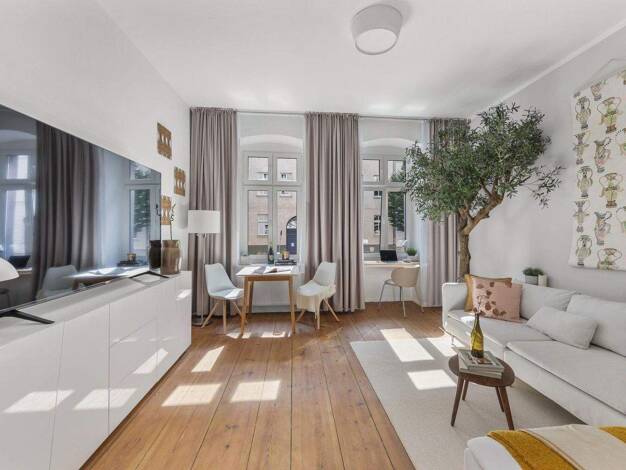 Wohnung zur Miete 1.300 € 2 Zimmer 43 m² 1. Geschoss frei ab sofort Rheinsberger Str. 72 Mitte Berlin 10115