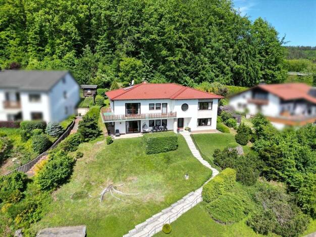 Einfamilienhaus zum Kauf 449.000 € 6 Zimmer 270 m² 1.051 m² Grundstück Mönchröden Rödental 96472