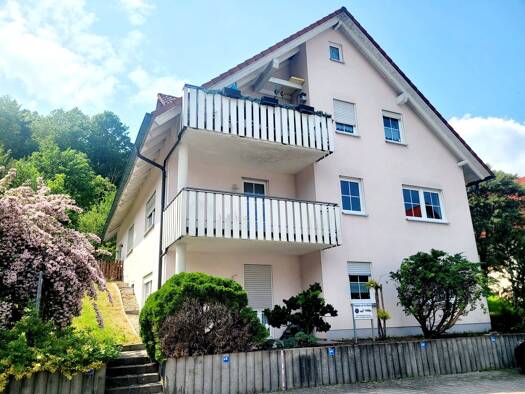 Wohnung zur Miete 450 € 2 Zimmer 66,4 m² 1. Geschoss frei ab sofort Hildburghausen 98646
