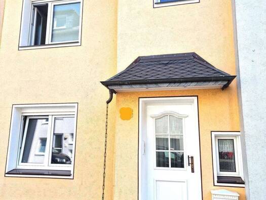 Reihenmittelhaus zum Kauf 279.000 € 5 Zimmer 130 m² 141 m² Grundstück frei ab sofort Barmen Wuppertal 42277