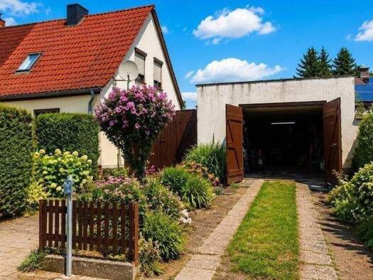 Doppelhaushälfte zum Kauf 69.000 € 2 Zimmer 69 m² 911 m² Grundstück frei ab sofort Burg Burg 39288