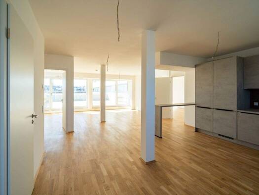 Penthouse zur Miete 2.143 € 2,5 Zimmer 134 m² 10. Geschoss frei ab 01.05.2026 Dr.-Gessler-Straße 2 Großprüfening-Dechbetten-Königswiesen Regensburg 93051