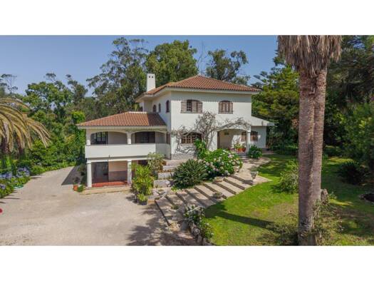Haus zum Kauf 1.850.000 € 5.031 m² Grundstück Queluz e Belas 2605