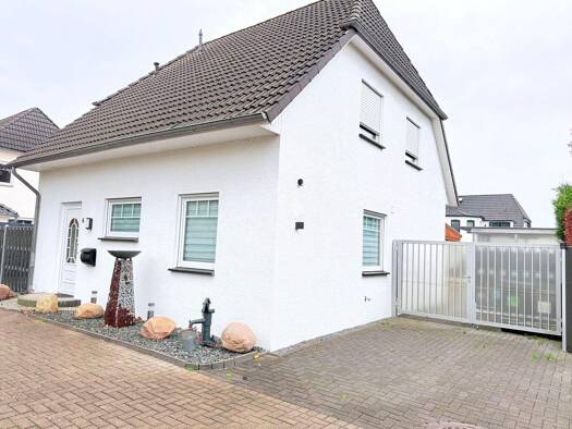 Einfamilienhaus zum Kauf 330.000 € 4 Zimmer 120 m² 479 m² Grundstück frei ab sofort Eystrup 27324