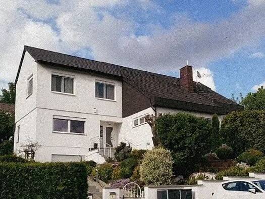 Villa zur Miete 3.200 € 13 Zimmer 320 m² 900 m² Grundstück frei ab 01.09.2026 Neunkirchen Neunkirchen a.Brand 91077