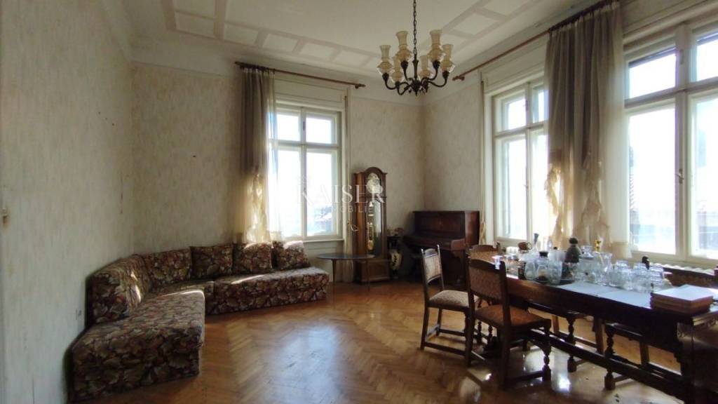 Wohnung zum Kauf 500.000 € 3 Zimmer 198 m² Opatija Centar