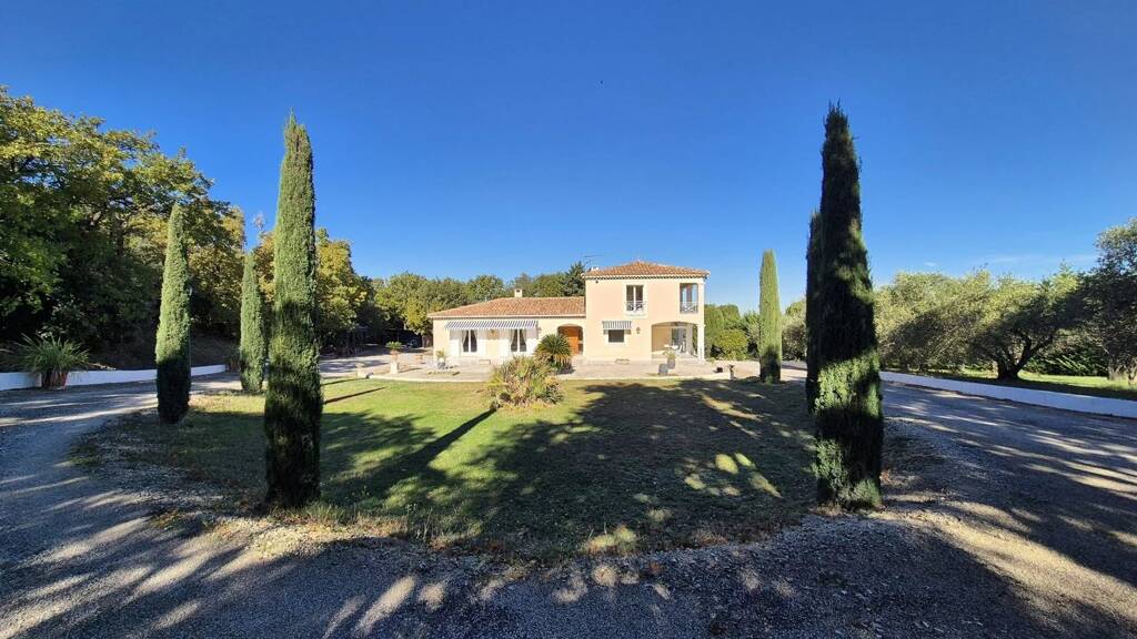 Einfamilienhaus zum Kauf 850.000 € 6 Zimmer 172 m² 8.070 m² Grundstück EYRAGUES 13630