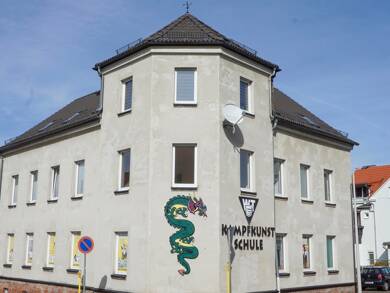Mehrfamilienhaus zum Kauf 240.000 € 9 Zimmer 233,5 m² 450 m² Grundstück Oberplanitz Zwickau 08064