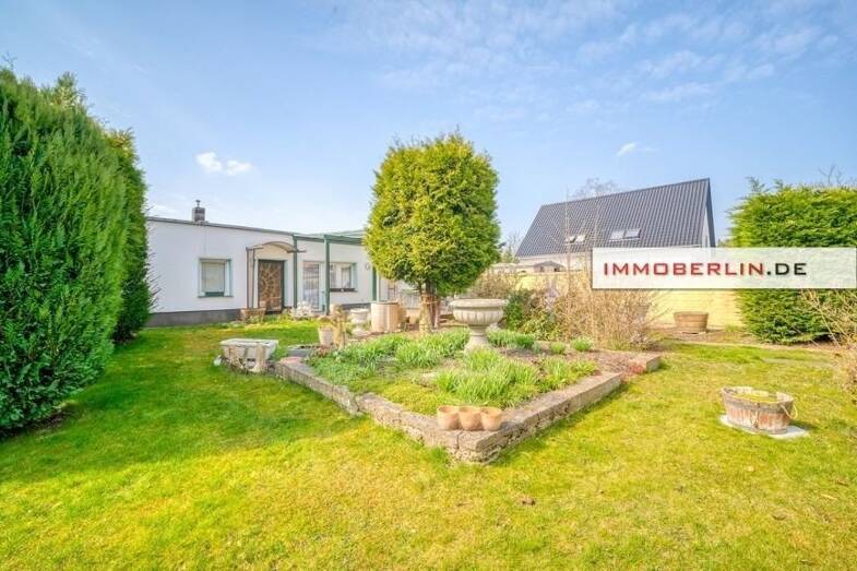 Haus zum Kauf 395.000 € 5 Zimmer 130 m² 808 m² Grundstück frei ab sofort Eiche Ahrensfelde 16356