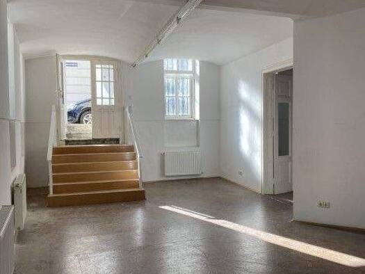Werkstatt zur Miete 9,84 € 118,9 m² Lagerfläche Landstraße 1030