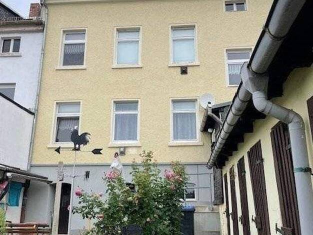 Reihenmittelhaus zum Kauf 49.000 € 6 Zimmer 115 m² 224 m² Grundstück Greiz 07973