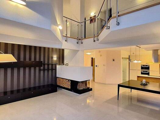 Einfamilienhaus zum Kauf 1.390.000 € 7 Zimmer 250 m² 1.270 m² Grundstück Mödling 2340